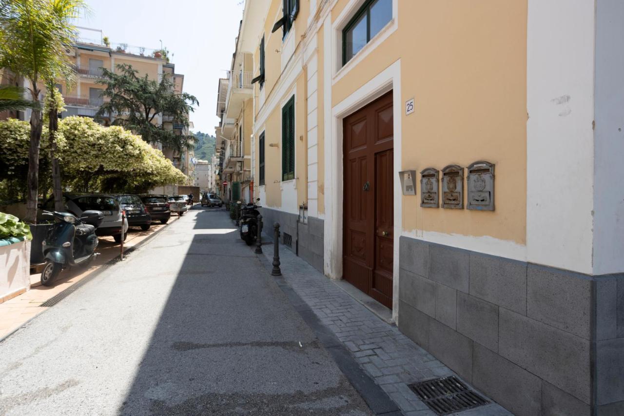 Apartamento Numero 5 al mare Maiori Exterior foto