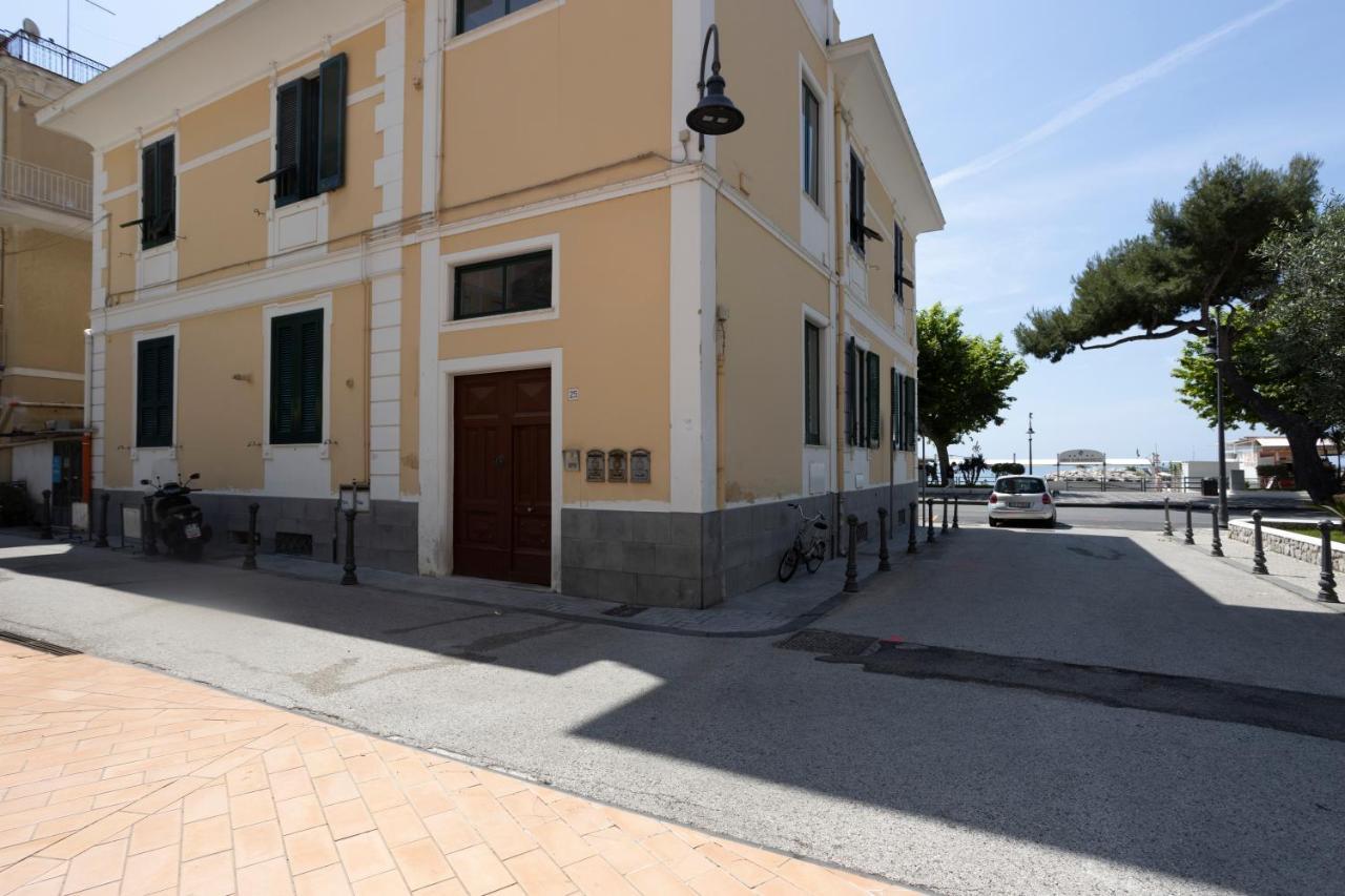 Apartamento Numero 5 al mare Maiori Exterior foto